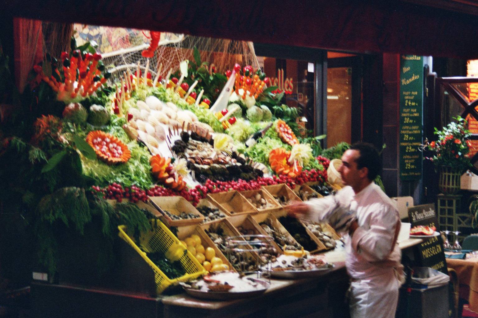 bruessel_fressmeile_fische_bei_nacht.jpg